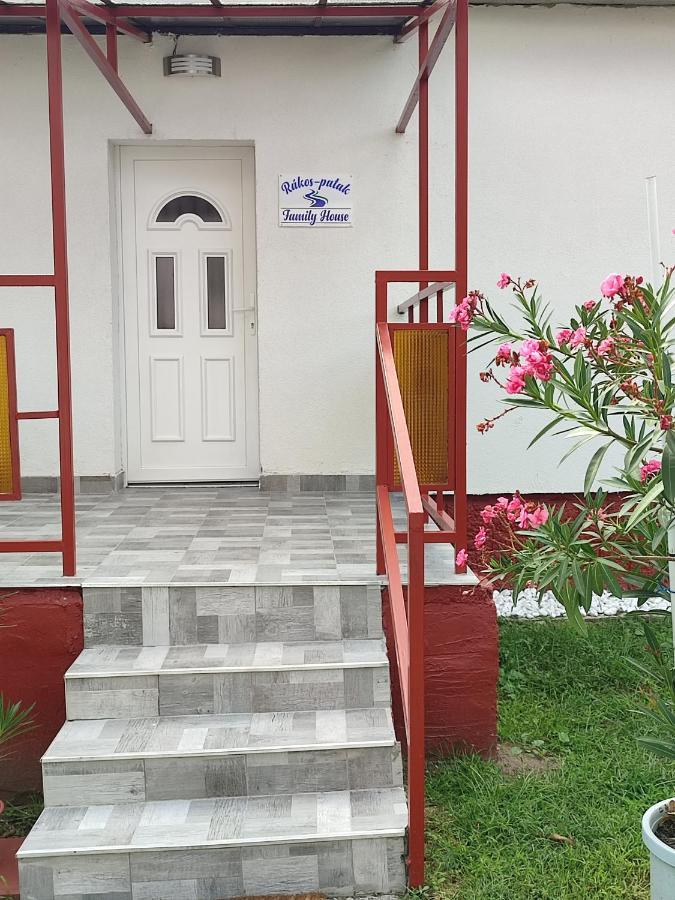 Rakos-Patak Family House Hotel Budapest Ngoại thất bức ảnh